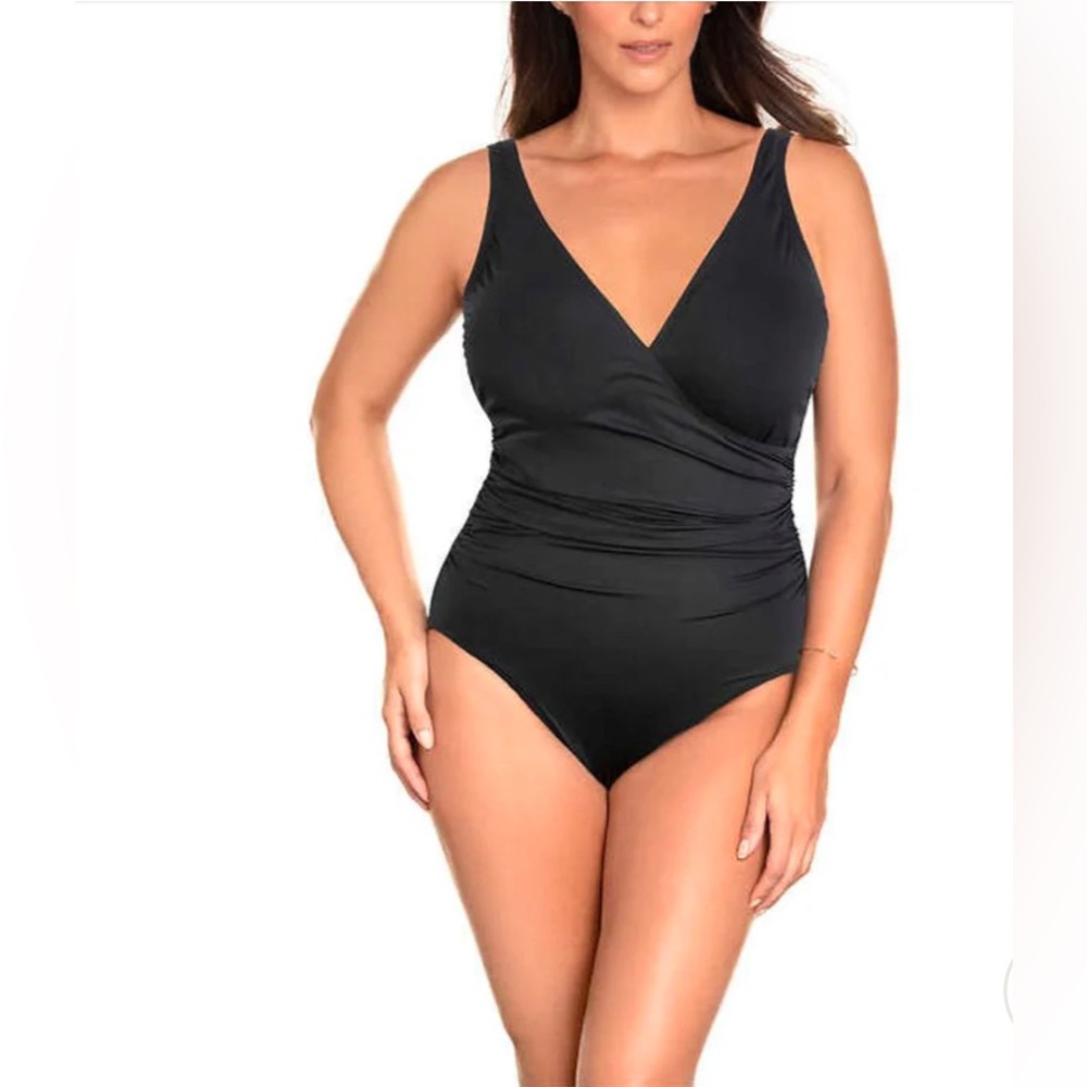 Miradonna By Miraclesuit One Piece Bathing Suit Black Size 8 Tummy Control Sexy